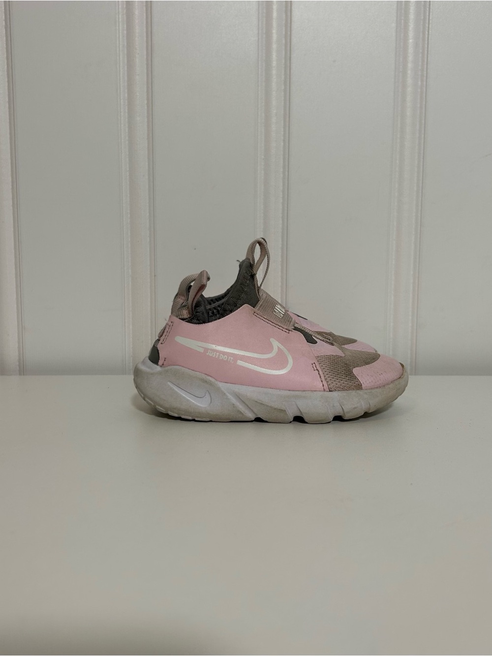 Nike flex runner pink white toddler